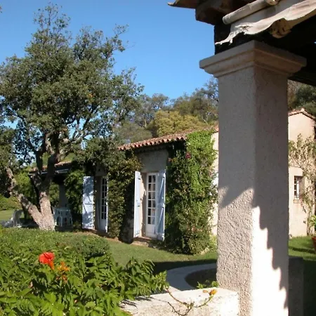 Vila Montee De La Haute Suane Grimaud