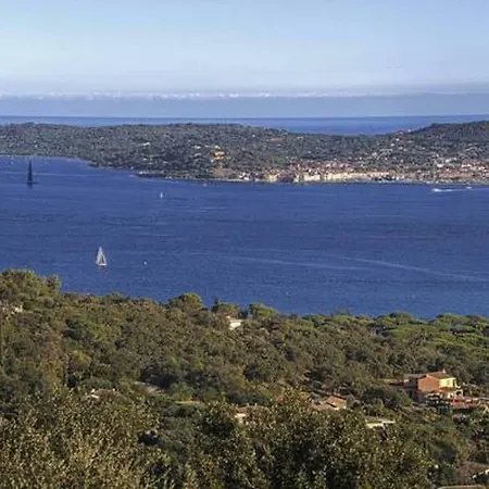 Montee De La Haute Suane Villa